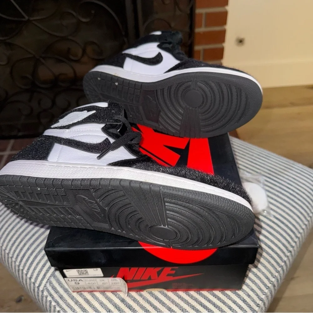 Nike Jordan Retro Twist